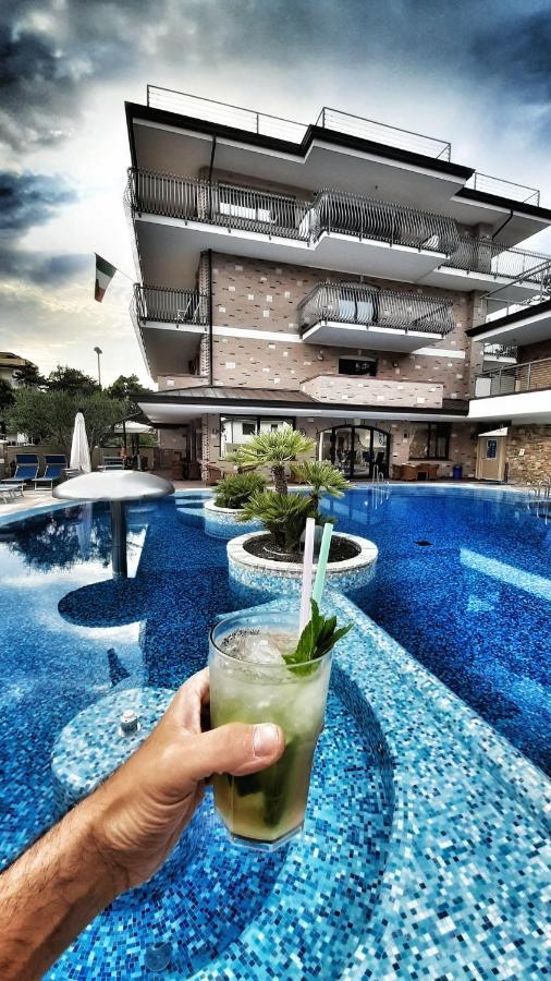 Hotel & Wellness Fra I Pini Λινιάνο Σαμπιαντόρο Εξωτερικό φωτογραφία